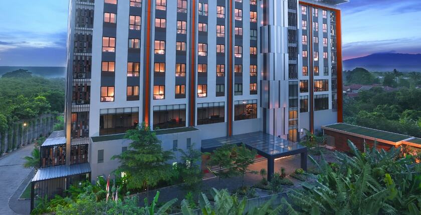 Imagen general del Hotel Harper Purwakarta. Foto 12
