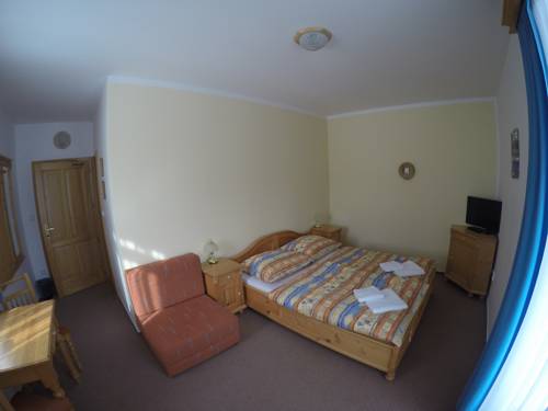 Imagen de la habitación del Hotel Harrachovsk&aacute; Hacienda. Foto 9