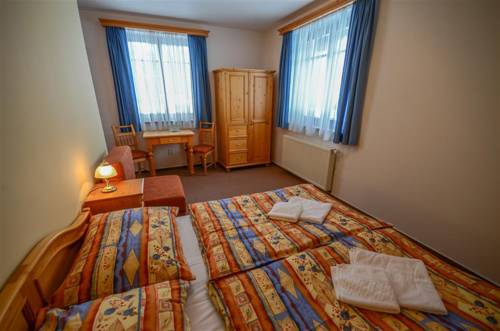 Imagen de la habitación del Hotel Harrachovsk&aacute; Hacienda. Foto 14