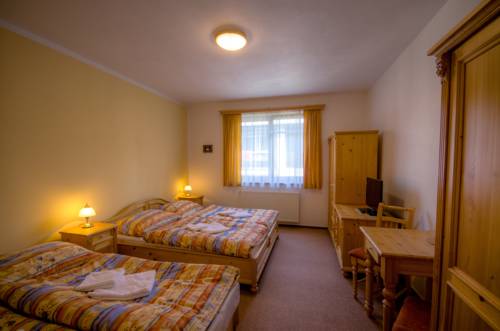 Imagen de la habitación del Hotel Harrachovsk&aacute; Hacienda. Foto 15