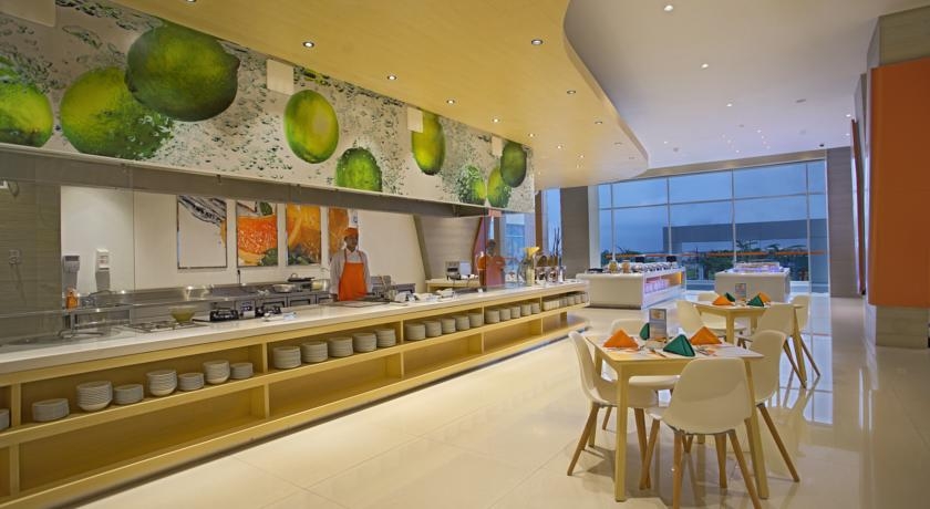 Imagen general del Hotel Harris Hotel and Conventions Bekasi. Foto 3
