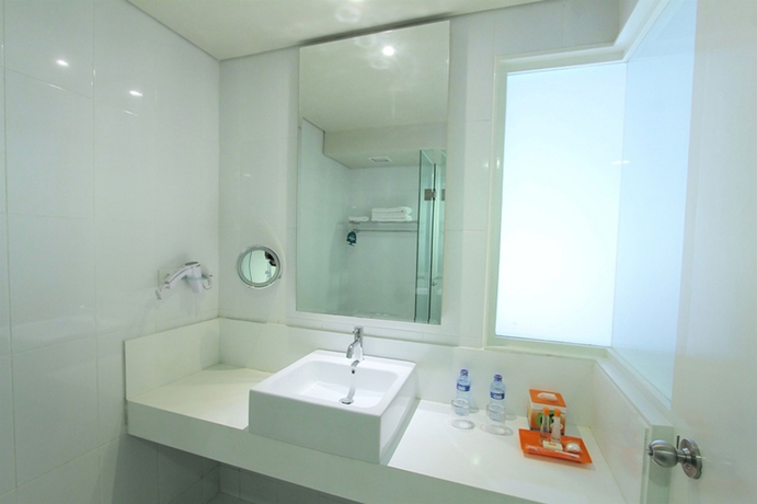 Imagen de la habitación del Hotel Harris Kuta Tuban Bali. Foto 4