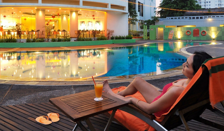 Imagen de la piscina del Hotel Harris Tebet Jakarta. Foto 18