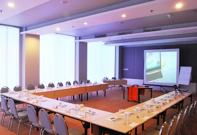 Imagen de los interiores del Hotel Harris Tebet Jakarta. Foto 15