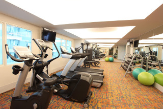 Imagen general del Hotel Harris and Conventions Ciumbuleuit - Bandung. Foto 2