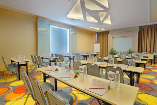 Imagen general del Hotel Harris and Conventions Ciumbuleuit - Bandung. Foto 13