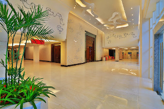 Imagen general del Hotel Harris and Conventions Ciumbuleuit - Bandung. Foto 15