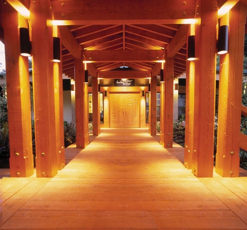 Imagen de la piscina del Hotel Harrison Hot Springs Resort and Spa. Foto 7