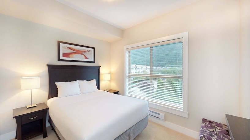 Imagen de la habitación del Hotel Harrison Lake View Suites. Foto 2