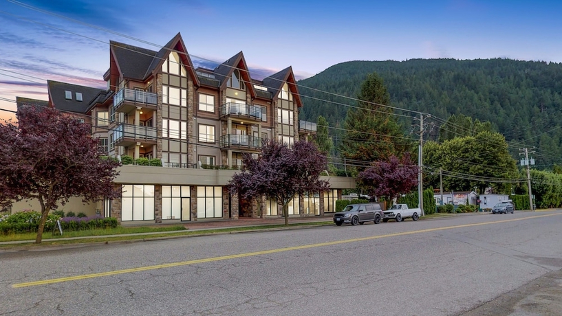 Imagen general del Hotel Harrison Lake View Suites. Foto 1