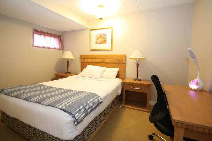 Imagen de la habitación del Hotel Harrison Spa Motel. Foto 11