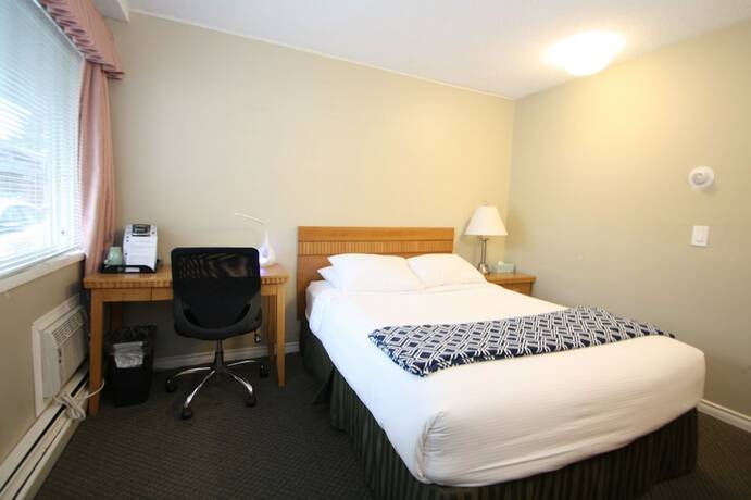 Imagen de la habitación del Hotel Harrison Spa Motel. Foto 17