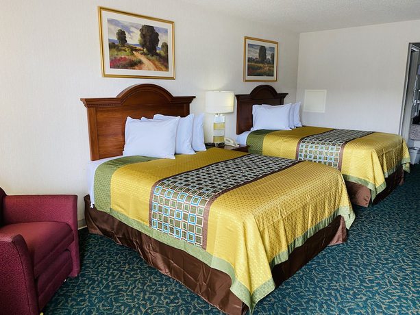 Imagen de la habitación del Hotel Harrisonville Inn And Suites. Foto 3