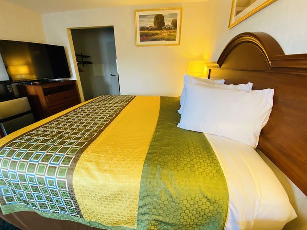 Imagen de la habitación del Hotel Harrisonville Inn And Suites. Foto 6