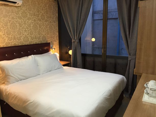 Imagen de la habitación del Hotel Harrys Suite. Foto 6