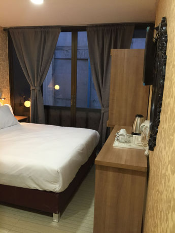 Imagen de la habitación del Hotel Harrys Suite. Foto 9