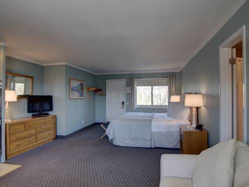 Imagen de la habitación del Hotel Hartman's Briney Breezes Beach Resort. Foto 3