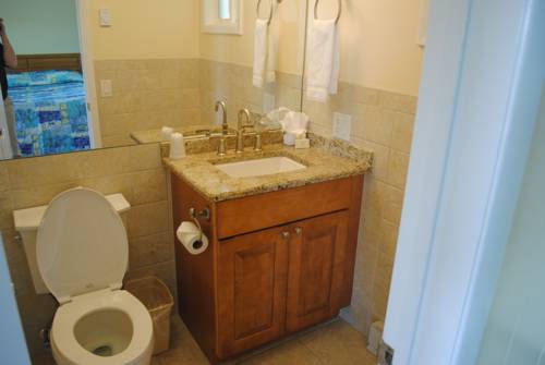 Imagen de la habitación del Hotel Hartman's Briney Breezes Beach Resort. Foto 16