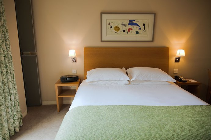 Imagen de la habitación del Hotel Hart\'s. Foto 14