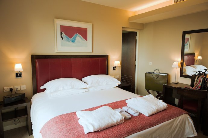 Imagen de la habitación del Hotel Hart\'s. Foto 15