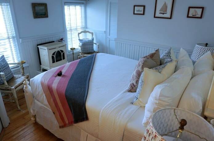 Imagen de la habitación del Hotel Hartstone Inn and Hideaway. Foto 15