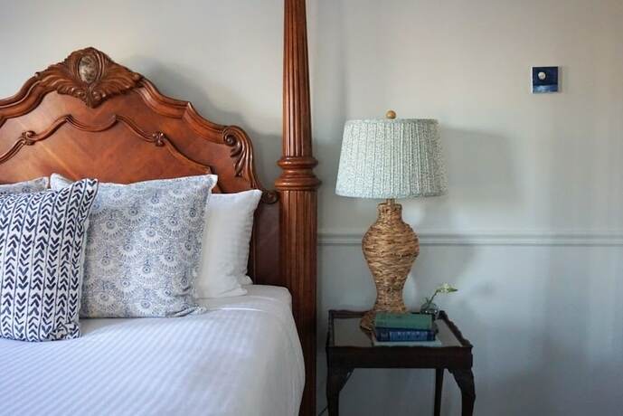 Imagen de la habitación del Hotel Hartstone Inn and Hideaway. Foto 17