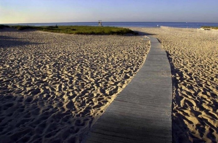 Imagen de los exteriores del Hotel Harwichport Resort. Foto 4