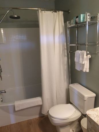 Imagen de la habitación del Hotel Harwood Hill Motel. Foto 11