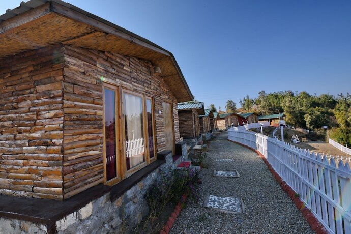 Imagen general del Hotel Haryal 360 Frozen Woods Resorts. Foto 7