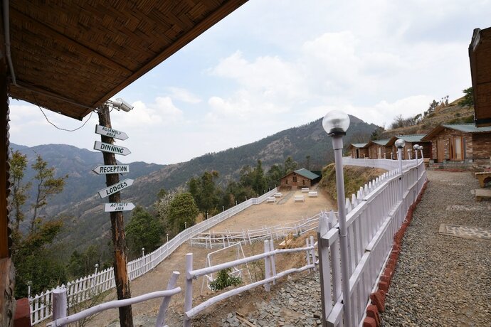 Imagen general del Hotel Haryal 360 Frozen Woods Resorts. Foto 9