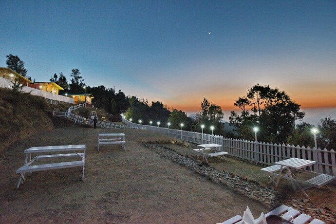Imagen general del Hotel Haryal 360 Frozen Woods Resorts. Foto 14