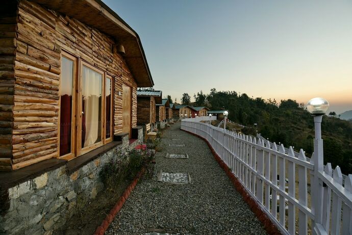 Imagen general del Hotel Haryal 360 Frozen Woods Resorts. Foto 15