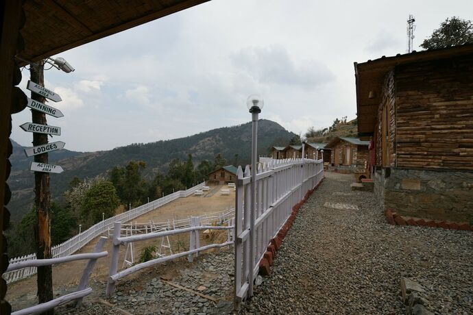 Imagen general del Hotel Haryal 360 Frozen Woods Resorts. Foto 16