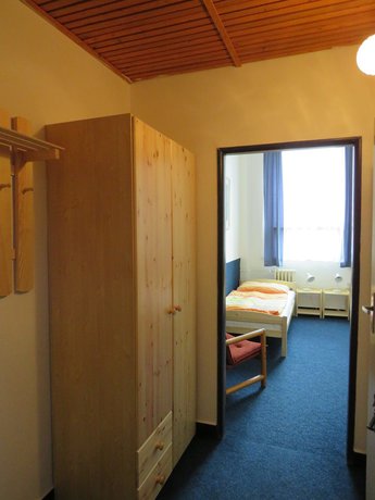 Imagen de la habitación del Hotel Hasa. Foto 7