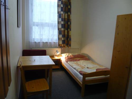 Imagen de la habitación del Hotel Hasa, Praga. Foto 5