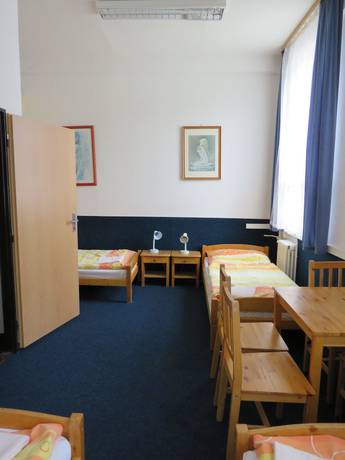 Imagen de la habitación del Hotel Hasa, Praga. Foto 6