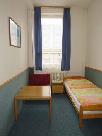 Imagen de la habitación del Hotel Hasa, Praga. Foto 17