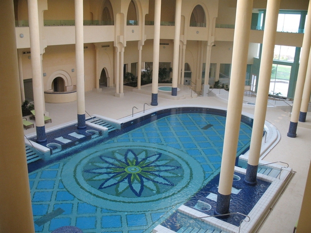 Imagen de la piscina del Hotel Hasdrubal Prestige Thalassa and Spa Djerba. Foto 12