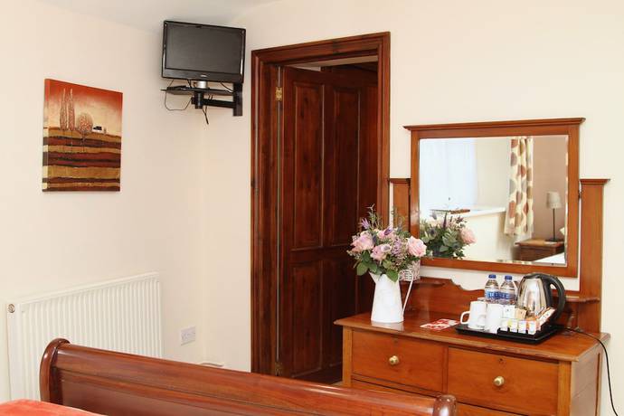Imagen de la habitación del Hotel Haselbury Mill and Restaurant. Foto 11