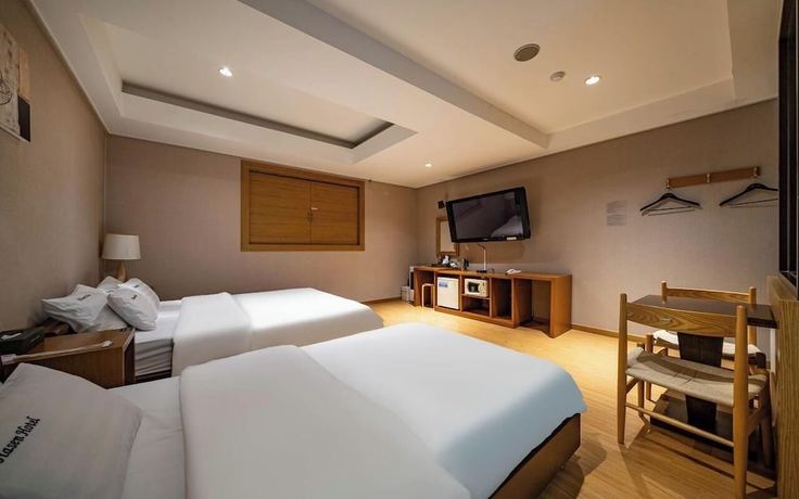 Imagen de la habitación del Hotel Hasen Nabeeya. Foto 8