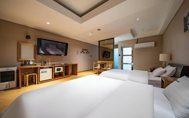 Imagen de la habitación del Hotel Hasen Nabeeya. Foto 9
