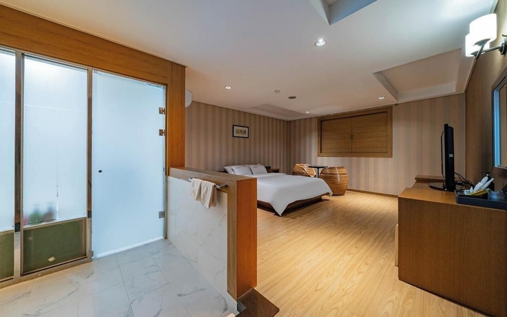 Imagen de la habitación del Hotel Hasen Nabeeya. Foto 14