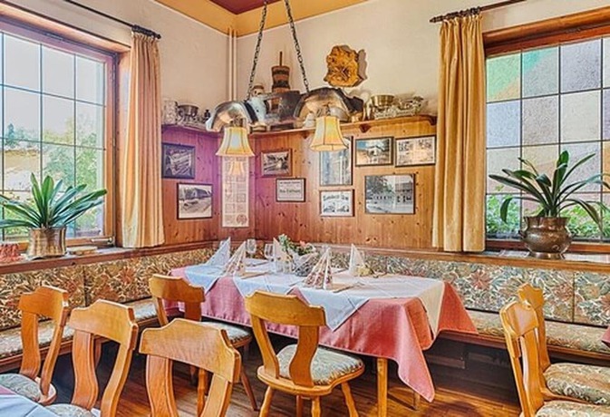 Imagen del bar/restaurante del Hotel Hasenmayer. Foto 2