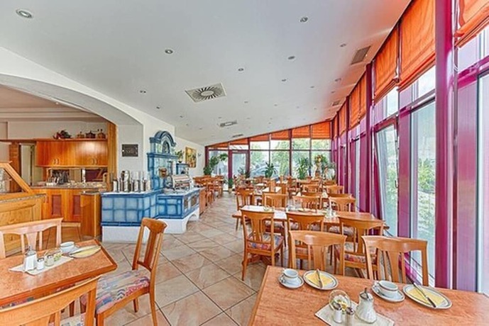 Imagen de los interiores del Hotel Hasenmayer. Foto 10