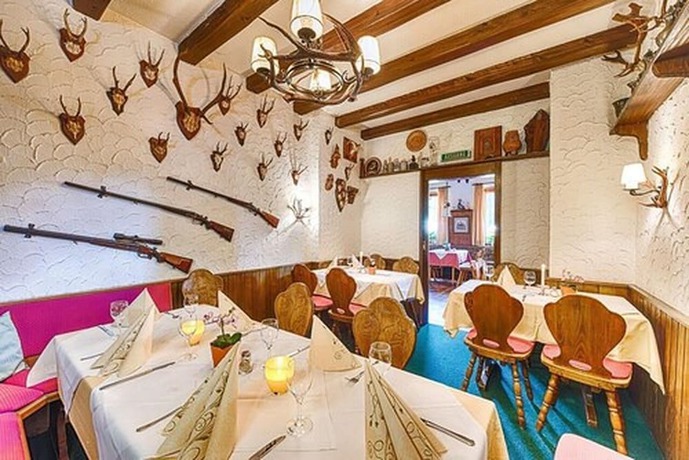 Imagen del bar/restaurante del Hotel Hasenmayer. Foto 4