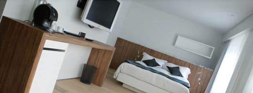 Imagen de la habitación del Hotel Hashotel. Foto 12