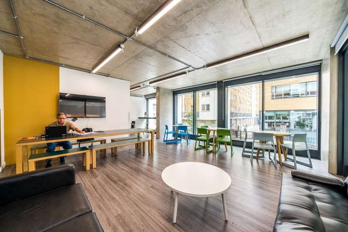 Imagen de los interiores del Hotel Hashtag Aldgate Campus Accommodation. Foto 10