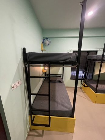 Imagen de la habitación del Hotel Hashtag Traveler\'s Ayodhya. Foto 9