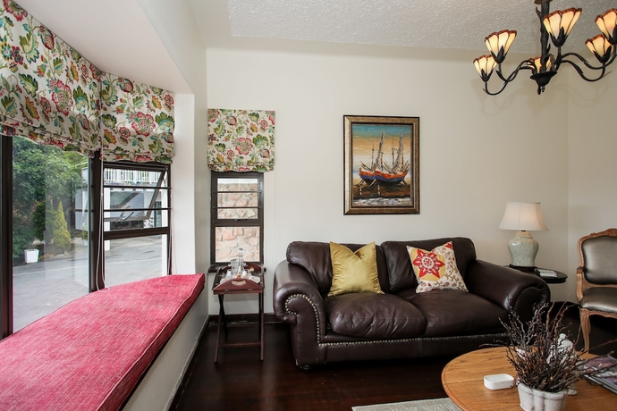 Imagen de los interiores del Hotel Hathaway Guest House. Foto 19