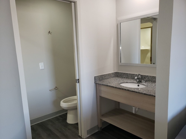 Imagen de la habitación del Hotel Hathaway Inn. Foto 9